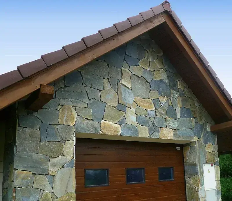 Gneis Pirin 1-3 cm modrožlutá